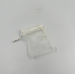 שקית אורגנזה שמנת + שרוכים 7.5/10 ס