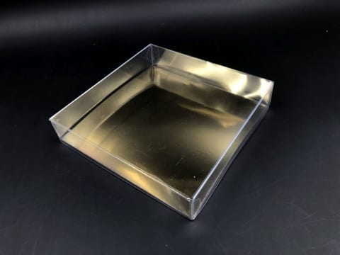 קופסת PVC + בסיס זהב לפרלינים 150/150/30